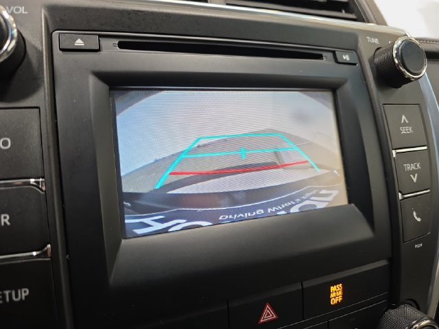 Used 2016 Toyota Camry LE FWD image 21