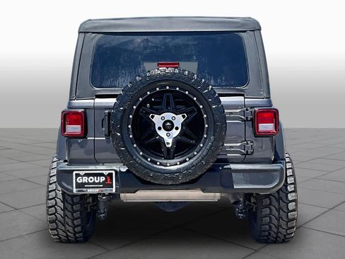 Used 2022 Jeep Wrangler Unlimited Sport AWD/4WD image 5
