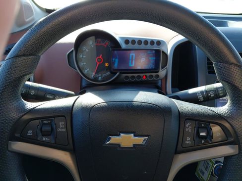 Used 2014 Chevrolet Sonic LT image 25