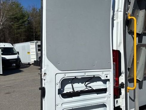 Used 2023 RAM ProMaster 3500 w/ Driver Convenience Group FWD image 29