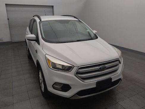 Used 2018 Ford Escape SE FWD image 14