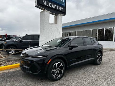 New 2026 Chevrolet Equinox EV LT w/ Comfort Package image 2