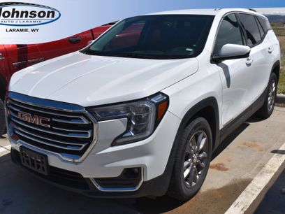 Used 2024 GMC Terrain SLT