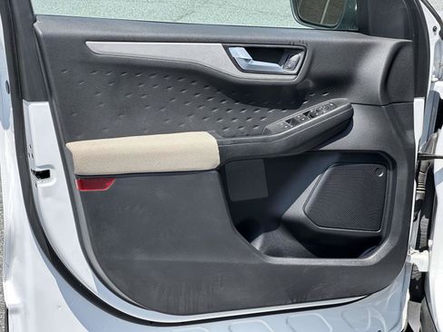 Certified 2020 Ford Escape SE AWD/4WD image 14