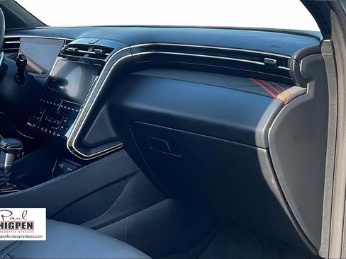 Used 2024 Hyundai Santa Cruz Limited image 16