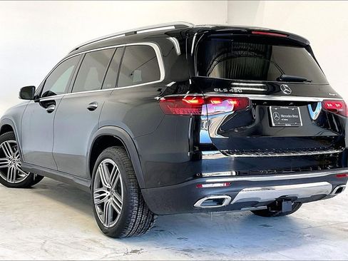 Used 2026 Mercedes-Benz GLS 450 4MATIC image 12