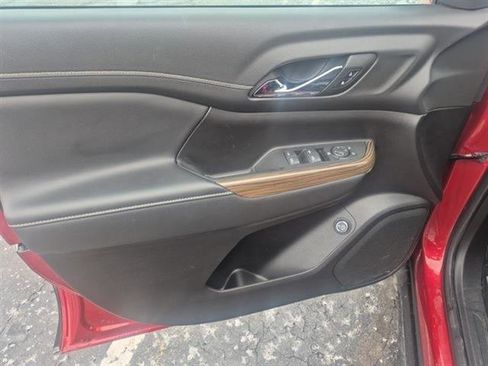 Certified 2023 GMC Acadia SLE w/ Driver Convenience Package image 52