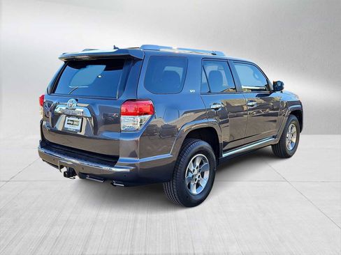Used 2011 Toyota 4Runner SR5 image 8