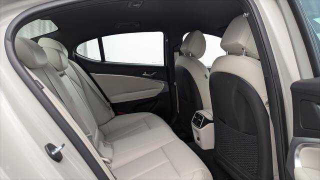 Used 2025 Genesis G70 2.5T RWD image 18