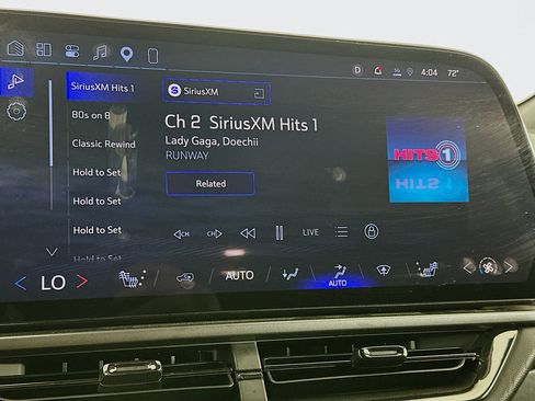 Used 2024 Chevrolet Equinox EV RS FWD image 21