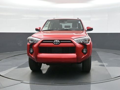 Certified 2024 Toyota 4Runner SR5 AWD/4WD image 2
