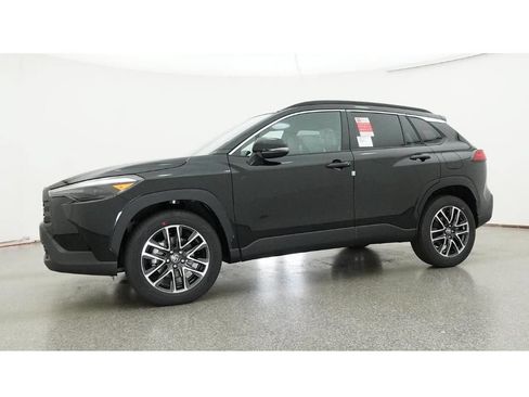 New 2026 Toyota Corolla Cross XLE w/ Convenience Package FWD image 18