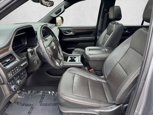 Used 2022 Chevrolet Tahoe High Country w/ Premium Package AWD/4WD image 10