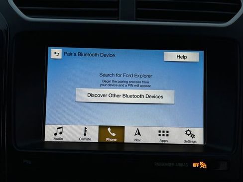 Used 2018 Ford Explorer XLT w/ Equipment Group 202A image 22