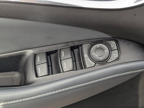 Used 2018 Buick Enclave Essence w/ Trailering Package image 25