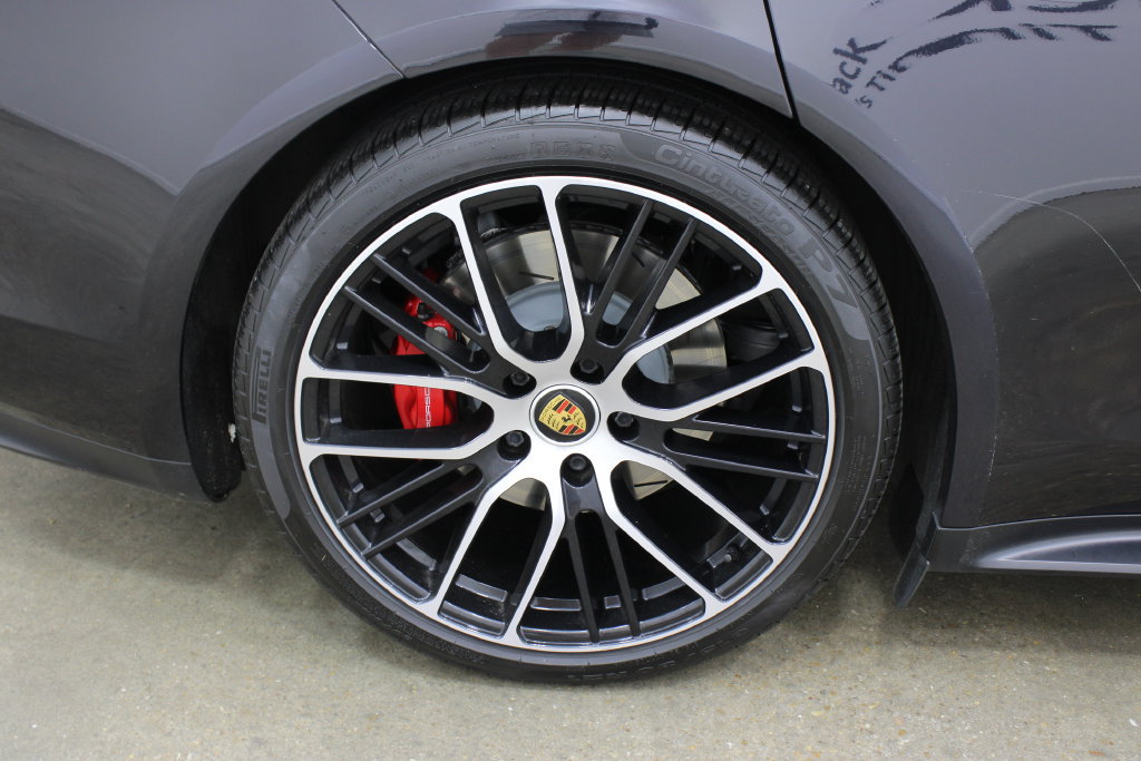 Certified 2021 Porsche Panamera GTS AWD/4WD image 14