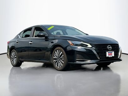 Used 2023 Nissan Altima 2.5 SV