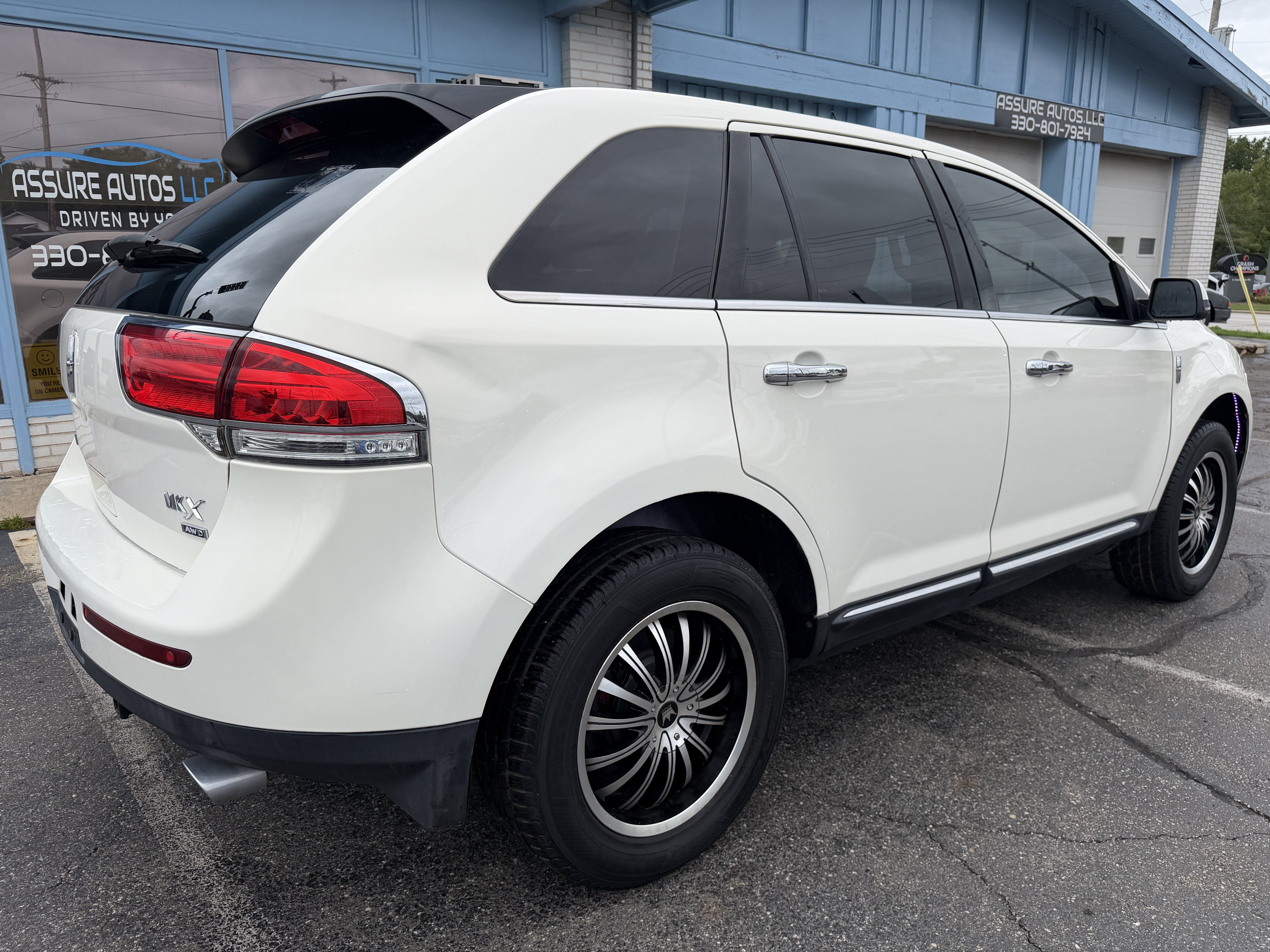 Used 2012 Lincoln MKX AWD image 5