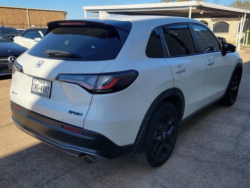 Used 2023 Honda HR-V Sport image 6