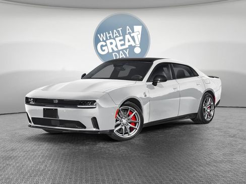 Used 2026 Dodge Charger R/T w/ Driver Convenience Group AWD/4WD image 2