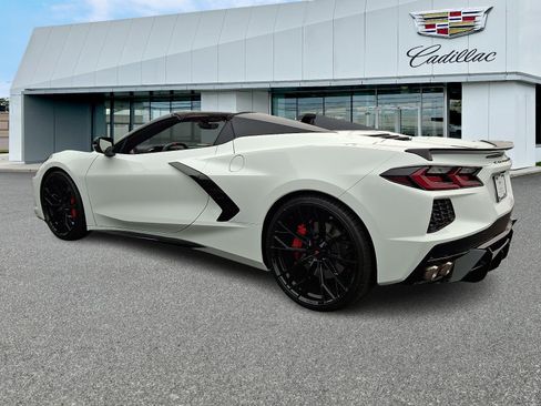 Used 2022 Chevrolet Corvette Stingray Preferred Conv w/ Z51 Performance Package RWD image 4