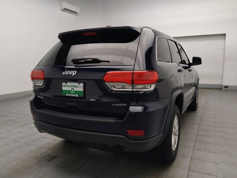 Used 2018 Jeep Grand Cherokee Laredo AWD/4WD image 9
