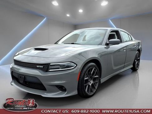 Used 2017 Dodge Charger R/T RWD image 8