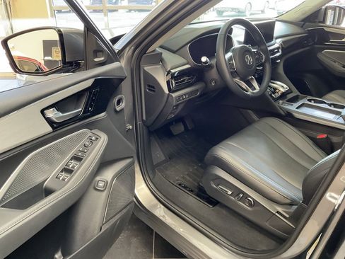 Certified 2025 Acura MDX SH-AWD image 11