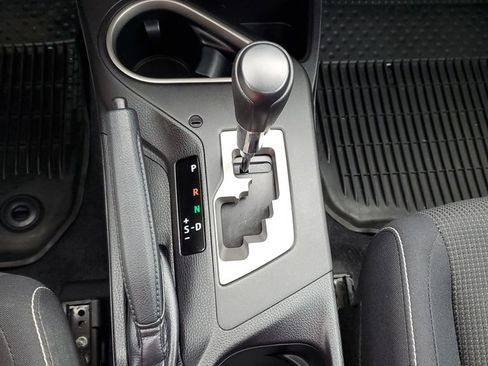 Used 2018 Toyota RAV4 XLE w/ Plus Extra Value Package AWD/4WD image 18