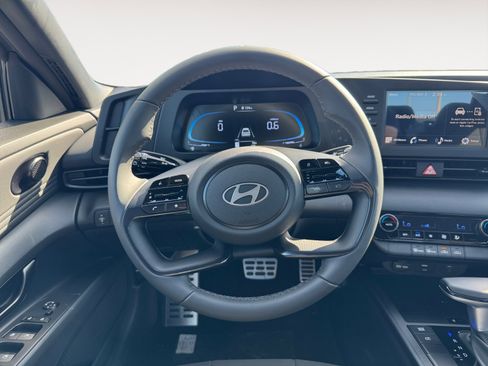 New 2025 Hyundai Elantra Sport image 15