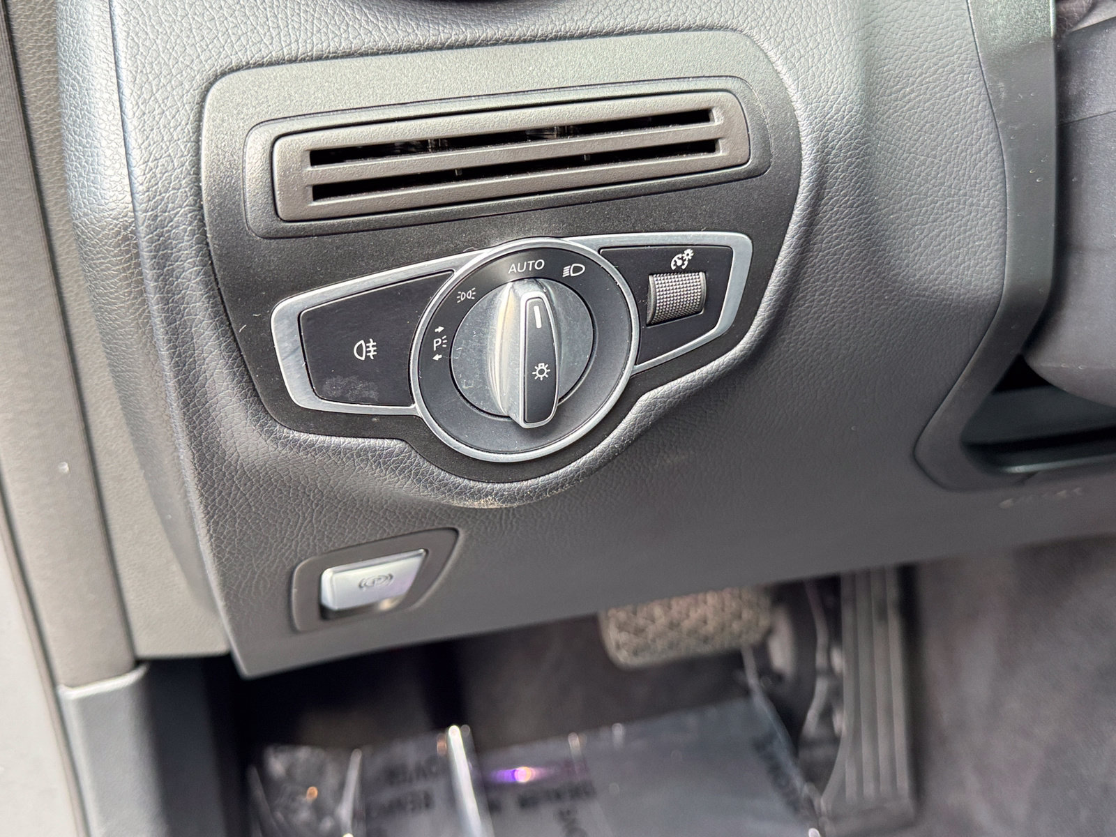 Used 2022 Mercedes-Benz GLC 300 image 18