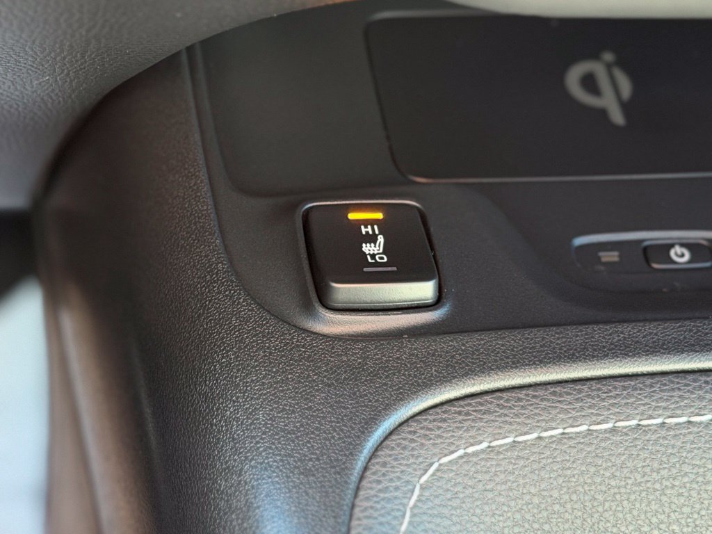 Used 2024 Toyota Corolla XSE FWD image 17