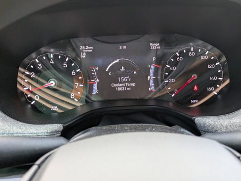 Used 2025 Jeep Compass Sport w/ Mopar Graphics Package image 18