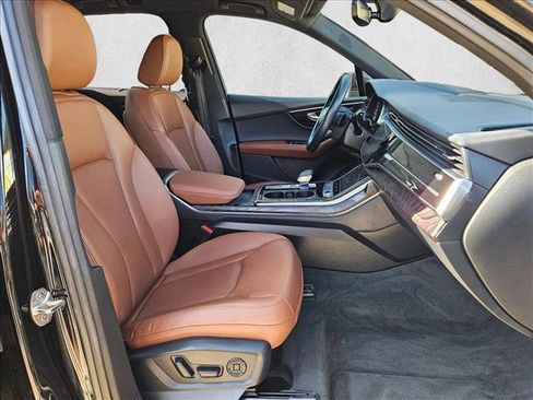 Used 2022 Audi Q7 3.0T Prestige image 22