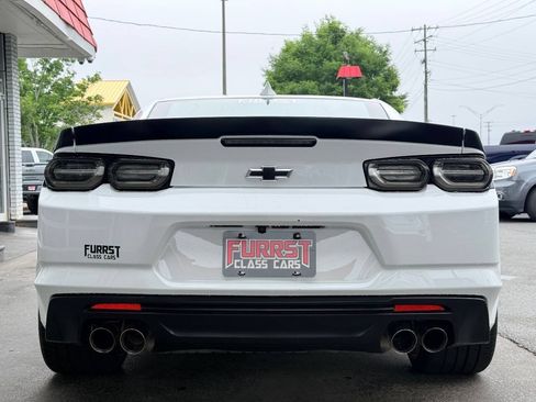 Used 2022 Chevrolet Camaro SS RWD image 4