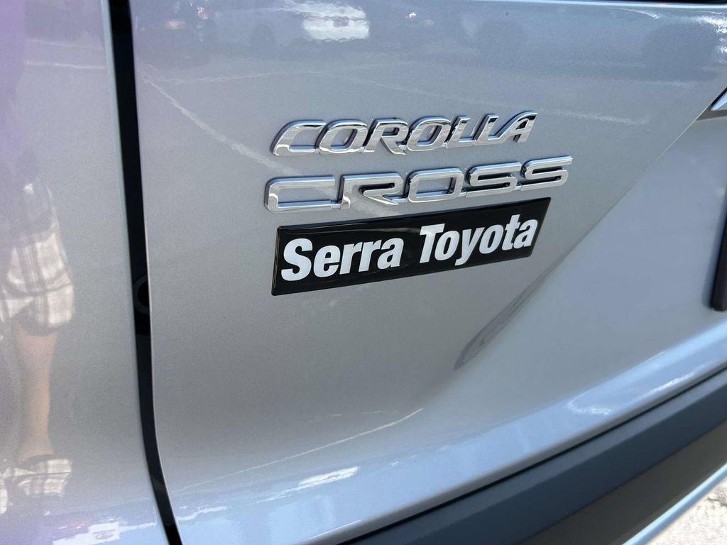 New 2026 Toyota Corolla Cross L FWD image 10