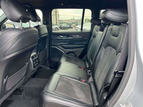 Certified 2022 Jeep Grand Cherokee Altitude AWD/4WD image 11