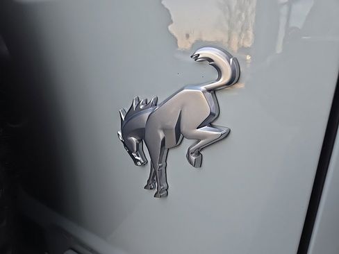 Used 2023 Ford Bronco Badlands w/ Sasquatch Package image 23