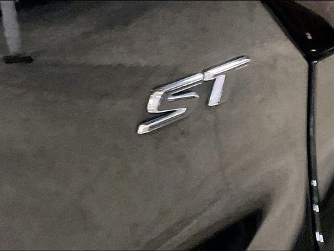 Used 2024 Buick Encore GX Sport Touring AWD/4WD image 8