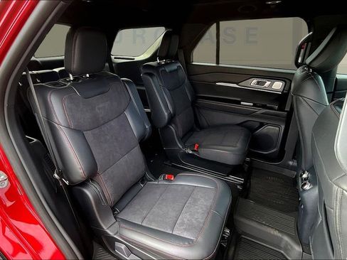 New 2026 Ford Explorer ST w/ Sun And Sound Package image 10