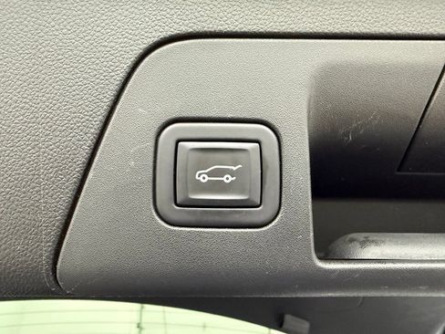 Used 2023 Buick Envision Essence w/ Sport Touring Package AWD/4WD image 13