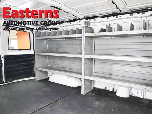 Used 2021 Chevrolet Express 3500 w/ Driver Convenience Package RWD image 21