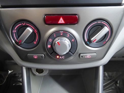 Used 2010 Subaru Forester 2.5X Premium w/ Popular Equipment Group 1A image 15