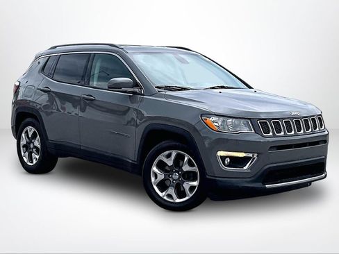 Used 2019 Jeep Compass Limited FWD image 10