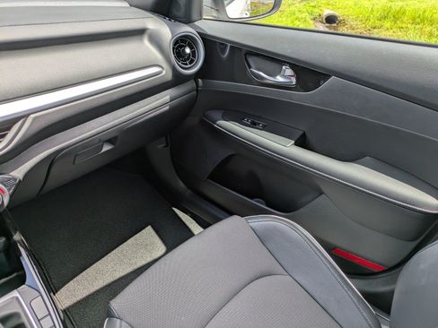 Certified 2024 Kia Forte GT-Line w/ GT-Line Premium Package FWD image 13
