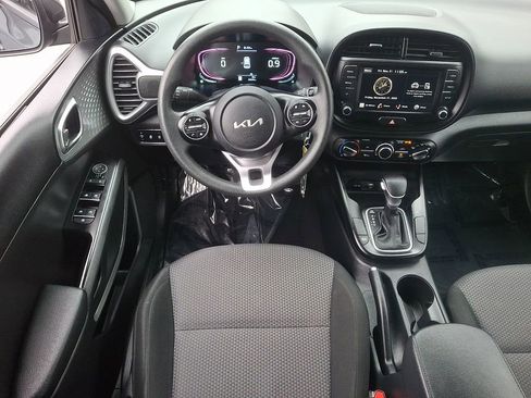 Used 2024 Kia Soul LX w/ Option Group 015 image 13