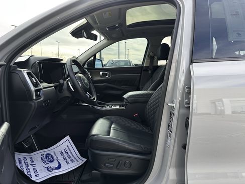 Used 2023 Kia Sorento SX Prestige AWD/4WD image 18