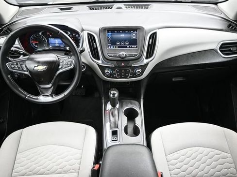Used 2021 Chevrolet Equinox LT AWD/4WD image 16