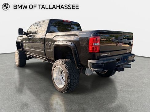 Used 2017 GMC Sierra 2500 Denali w/ Duramax Plus Package image 7