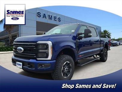 New 2026 Ford F350 Platinum w/ Tremor Off-Road Package